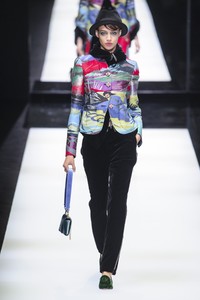 giorgio-armani-rf17-0505.thumb.jpg.18f02eceeaada5e8954cb9a055a200fe.jpg