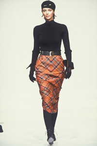 hermes-fw-1993-3.thumb.jpg.20f993ea3392a2f3ca1311032e343c9f.jpg