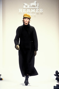 hermes-fw-1994-1.thumb.jpg.fba24974f49fa68d07b0bc2c1bd216c8.jpg