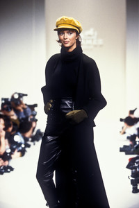 hermes-fw-1994-5.thumb.jpg.bb781675b00fa2af1c5446763b4d32d1.jpg