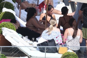 hqcelebcorner-6.jpg