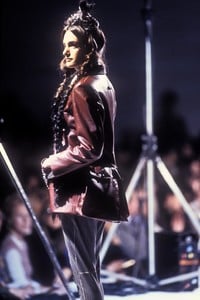 jean-paul-gaultier-fw-1992-2.thumb.jpg.8803485aee1ff99587d1a12ef1ea4dd3.jpg