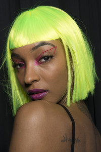 jeremy-scott-bks-v-rf18-7461.thumb.jpg.669997bd6fbf182c8153cd20e81549f2.jpg