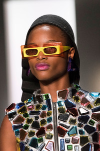 jeremy-scott-rf18-1125.thumb.jpg.fa54eb4d2b3006c5bbf367683cd307a4.jpg