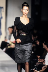 jerome-lhuilier-fw-1995-3.thumb.jpg.32072e58f2fe27bab9f38d51e2c33fa7.jpg