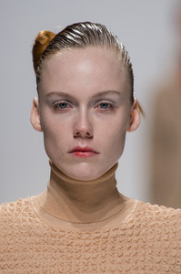 jil-sander-clpa-rf18-8332.thumb.jpg.235433c39f6665b7eb7310a5b7f16816.jpg