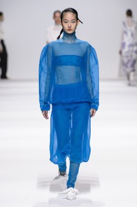 jil-sander-rf18-2508.thumb.jpg.4c552484c1235b3fa770d6af003da694.jpg