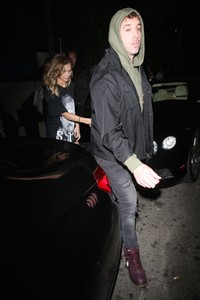 josie-marie-canseco-seen-leaving-poppy-nightclub-in-west-hollywood-3.thumb.jpg.c577c85b1770d142adface9f5c471a3d.jpg