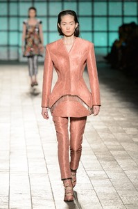 katrantzou-rf18-6327.thumb.jpg.aaefc2eecff7e448c09d0e2f5e07d533.jpg