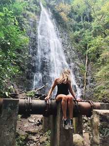 katrina-bowden-oahu-kauai-travel-guide-photoshoot-20.jpg