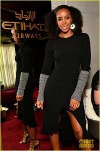 kelly-rowland-la-la-anthony-buddy-up-at-new-york-fashion-week-08.jpg