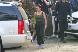 kim-and-kourtney-kardashian-filming-in-malibu-02-01-2018-9.jpg