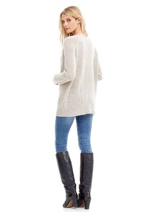 km14060_isla_hazel_back.jpg