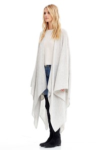 km14120_everly_heathergrey_side.jpg
