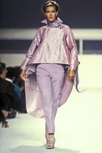 lanvin-hc-ss-1992-5.thumb.jpg.86c58664c51f0b098f655c512fde335c.jpg