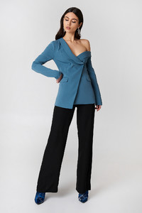 lavish_alice_cold_shoulder_blazer_1272-000129-0003_03c.jpg