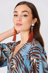 mango_tassel_earrings_1587-000067-0261_02l.jpg