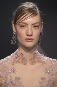 marchesa-clpi-rf17-5525.thumb.jpg.bf4ecae889cfa365e9024e74b4bf976c.jpg