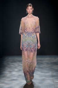 marchesa-rf17-5518.thumb.jpg.e11867e5320e6c07f1fdca4e74612f67.jpg