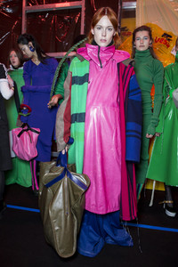 marni-bks-m-rf18-4901.thumb.jpg.79f6900426440333e525212ddb147b2f.jpg