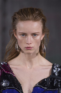 marni-clpa-rf18-9167.thumb.jpg.7bc884fd6415003276dd364baa8a1b33.jpg