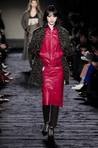 max-mara-rf18-2898.thumb.jpg.f19b07f8f72b1ff0b66d515b5f2a48aa.jpg