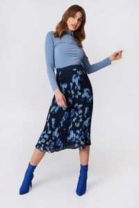 minimum_chloe_skirt_1437-000059-0764_01c.jpg