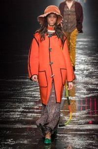 missoni-rf18-0602.thumb.jpg.600ace0d032c1b1a594a58536ecfff01.jpg
