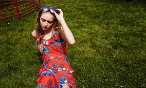 model-maddy-elmer_floral-summer-maxi-dress.thumb.jpg.019a1e374e898640f656b47b073361e2.jpg