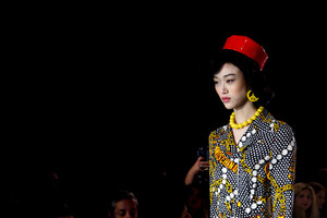 moschino-atm-rf18-5312.thumb.jpg.f2e478d5b9ec21e2a136dde8e686b082.jpg