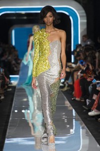 moschino-rf18-2669.thumb.jpg.3fe0a1e27cd293bc1e97b38817df0a92.jpg