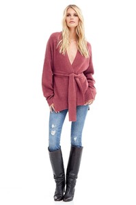 n18213_larkin_currant_front_6.jpg