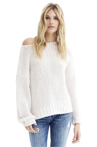 n18610_camille_chalk_front_rev_1_5.jpg