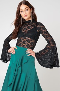 nakd_bell_sleeve_lace_top_1100-000458-0002_01a.jpg