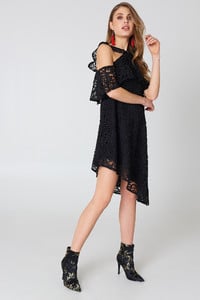 nakd_cold_shoulder_frill_lace_dress_1018-000587-0002_03c.jpg