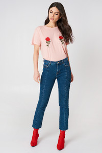 nakd_flower_embroidery_tee_1018-000401-0015_03cr.jpg