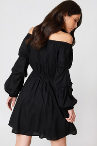 nakd_hannalicious_off_shoulder_ballon_sleeve_dress_1454-000077-0002_02k.jpg