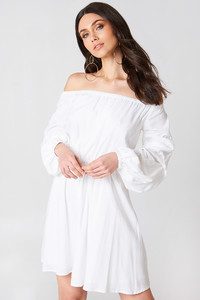 nakd_hannalicious_off_shoulder_balloon_sleeve_dress_1454-000077-0001_01j.jpg