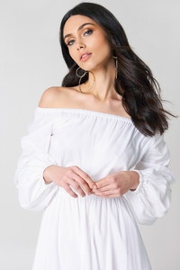 nakd_hannalicious_off_shoulder_balloon_sleeve_dress_1454-000077-0001_04g.jpg