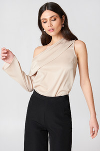 nakd_hannalicious_one_shoulder_satin_blouse_1454-000061-0668_01a.jpg