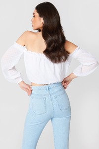 nakd_linn_ahlborg_swiss_dot_off_shoulder_top_1561-000004-0001_02b.jpg