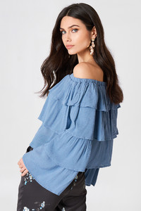 nakd_off_shoulder_ruffle_top_1035-000069-1061_02b.jpg