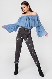 nakd_off_shoulder_ruffle_top_1035-000069-1061_03c.jpg