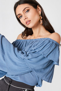 nakd_off_shoulder_ruffle_top_1035-000069-1061_04g.jpg