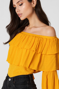 nakd_off_shoulder_ruffle_top_1035-000069-5559_04g.jpg