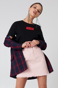 nakd_pink_raw_hem_denim_skirt_1100-000284-0048_01ar.jpg