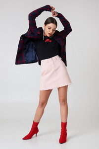 nakd_pink_raw_hem_denim_skirt_1100-000284-0048_04cr.jpg