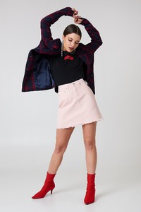nakd_pink_raw_hem_denim_skirt_1100-000284-0048_04cr.jpg