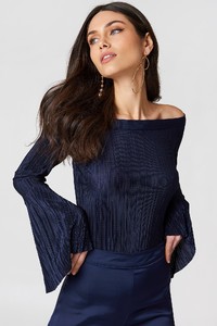 nakd_pleated_off_shoulder_top_1018-000855-0083_01ar.jpg