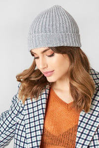 nakd_rib_knitted_beanie_1015-000647-0138_03l_r.jpg